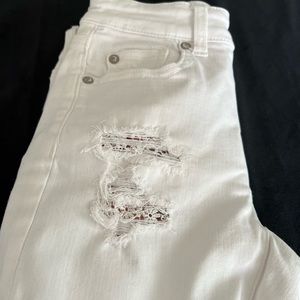 American eagle white shorts